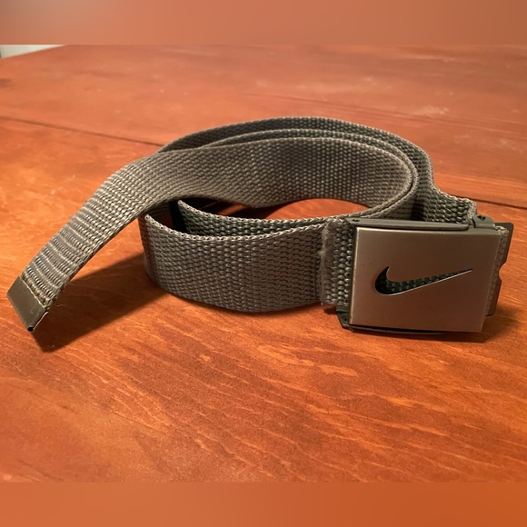 Nike belt